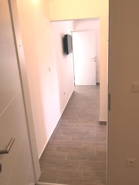 Apartments Valentino Supetarska Draga Exterior photo